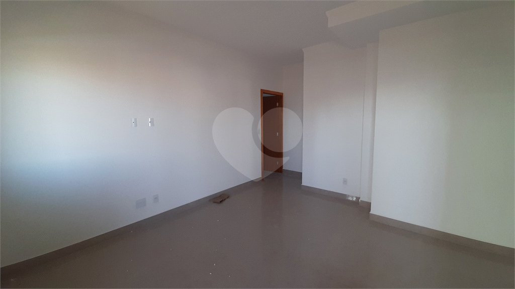 Casa à venda com 2 quartos no condomínio Residencial Luta, São Paulo - SP
