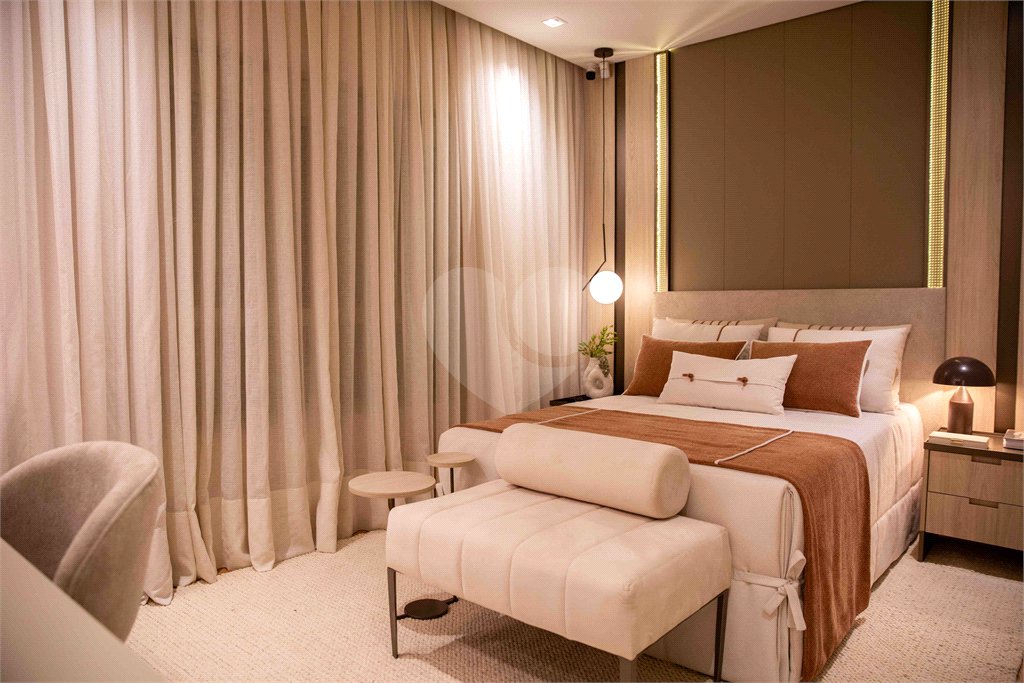 Apartamento à venda com 4 suítes em Moema, São Paulo, SP