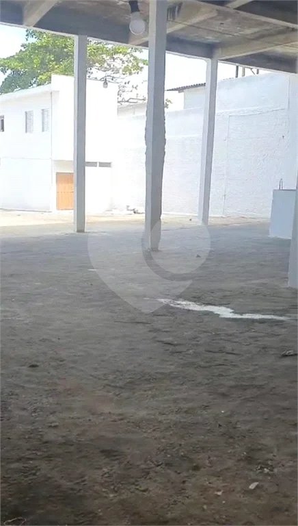Galpão para locação ou venda com 435 m2 na Vila Santa Catarina