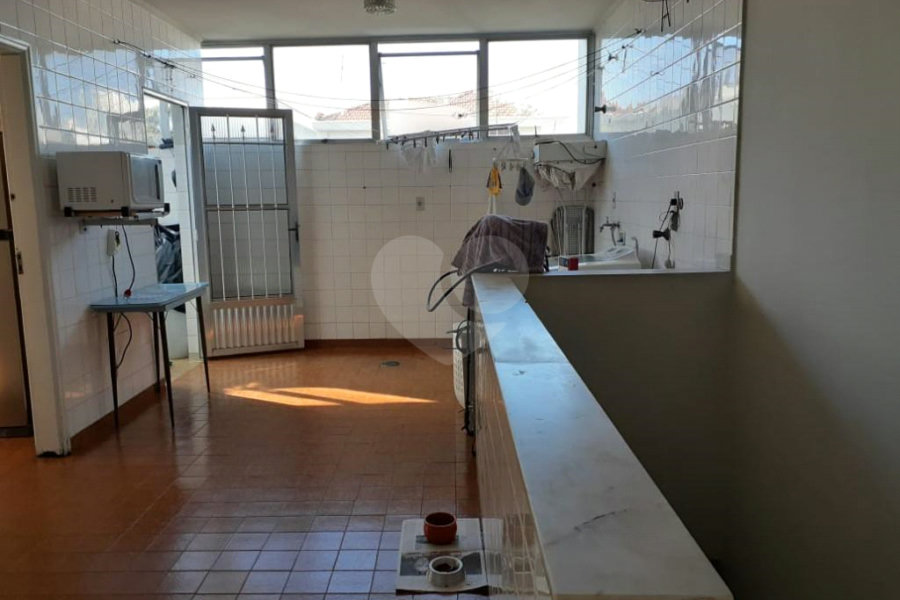 Sobrado à venda com 3 quartos, sendo 1 suíte, em Vila Mariana, São Paulo, SP
