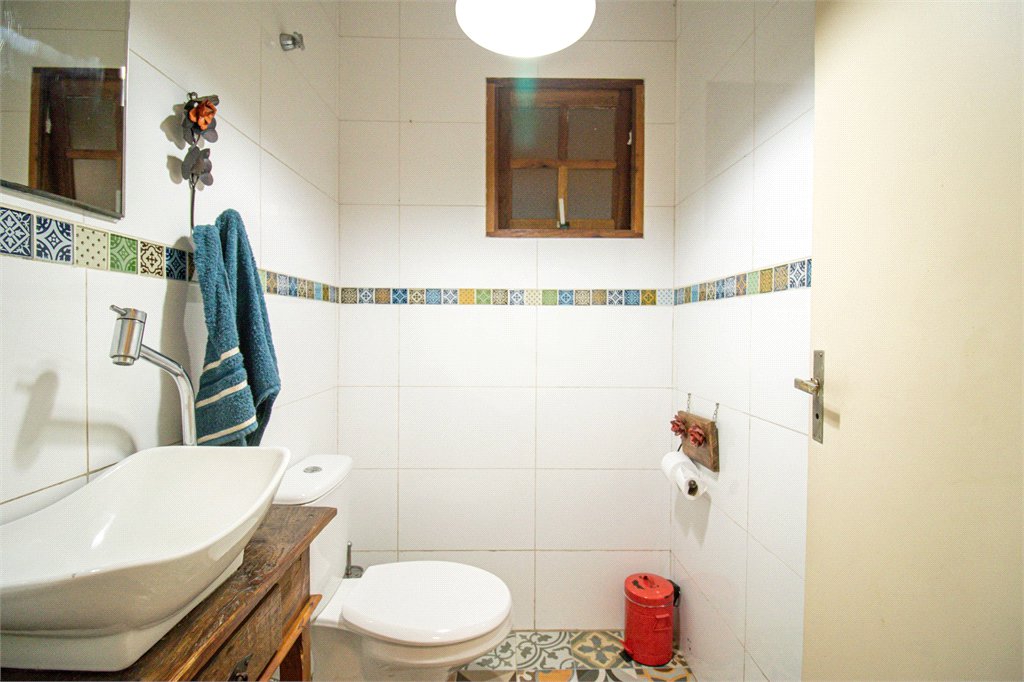 Sobrado à venda com 3 quartos, sendo 1 suíte, em Chácara Monte Alegre, São Paulo, SP