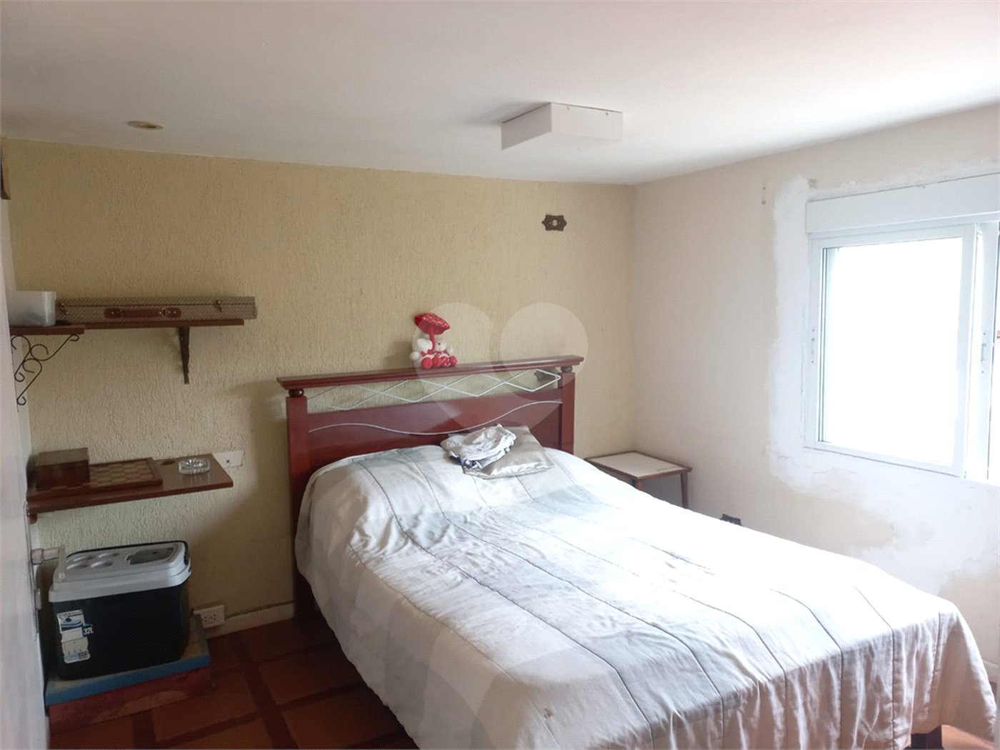 Casa à venda com 4 quartos, sendo 2 suítes, no condomínio Residencial Ypeville, Mairiporã - SP