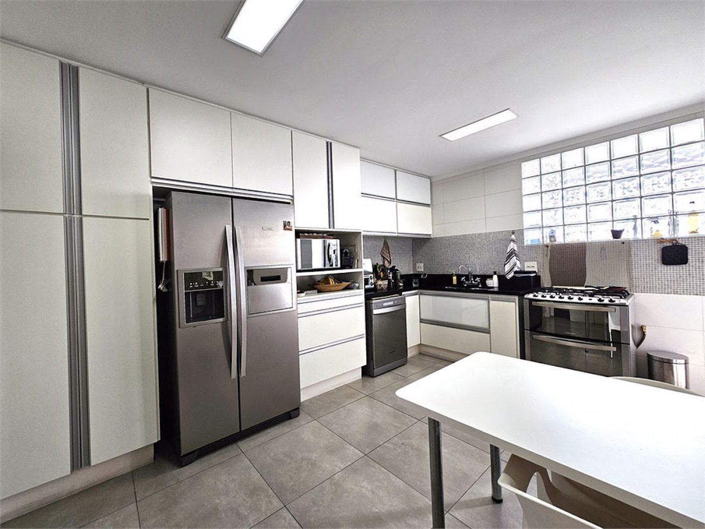 Apartamento Residencial à venda, Ponta da Praia, Santos - AP1069.