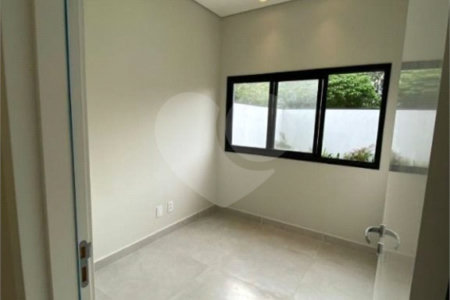 Casa à venda com 3 quartos, sendo 1 suíte, no condomínio Lagos D´icaraí, Salto - SP