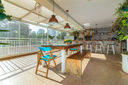 Apartamento à venda com 3 suítes em Vila Cordeiro, São Paulo, SP