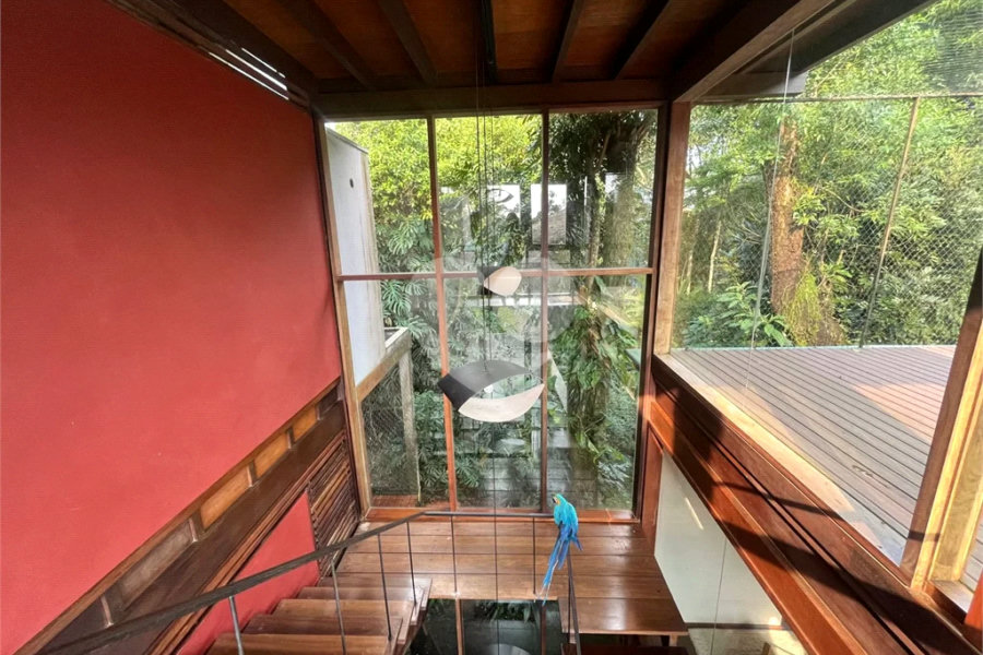 Casa à venda com 3 quartos, sendo 1 suíte, no condomínio Jardim da Montanha I, Mairiporã - SP