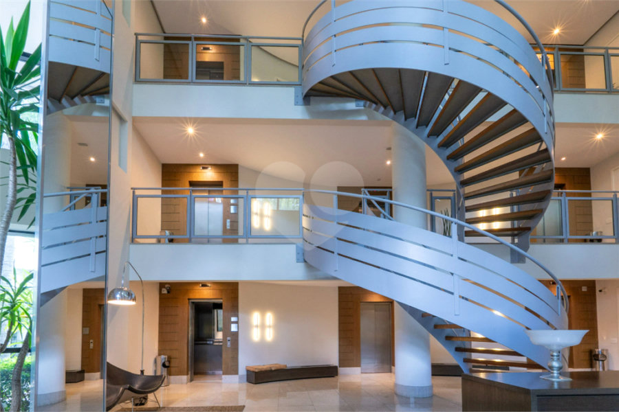 Apartamento à venda com 3 suítes em Morumbi, São Paulo, SP