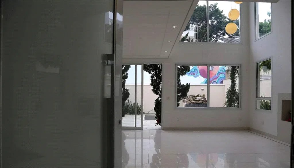 Casa à venda com 3 suítes no condomínio Residencial Morumbi, São Paulo - SP