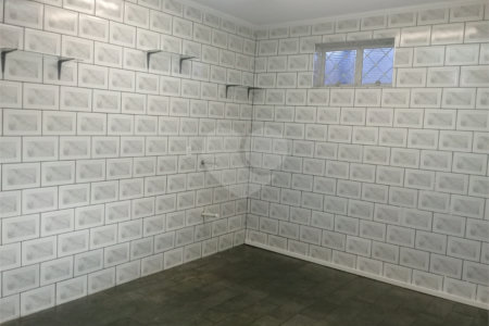 Sobrado à venda com 4 quartos, sendo 2 suítes,  em Jardim Regina, Indaiatuba, SP