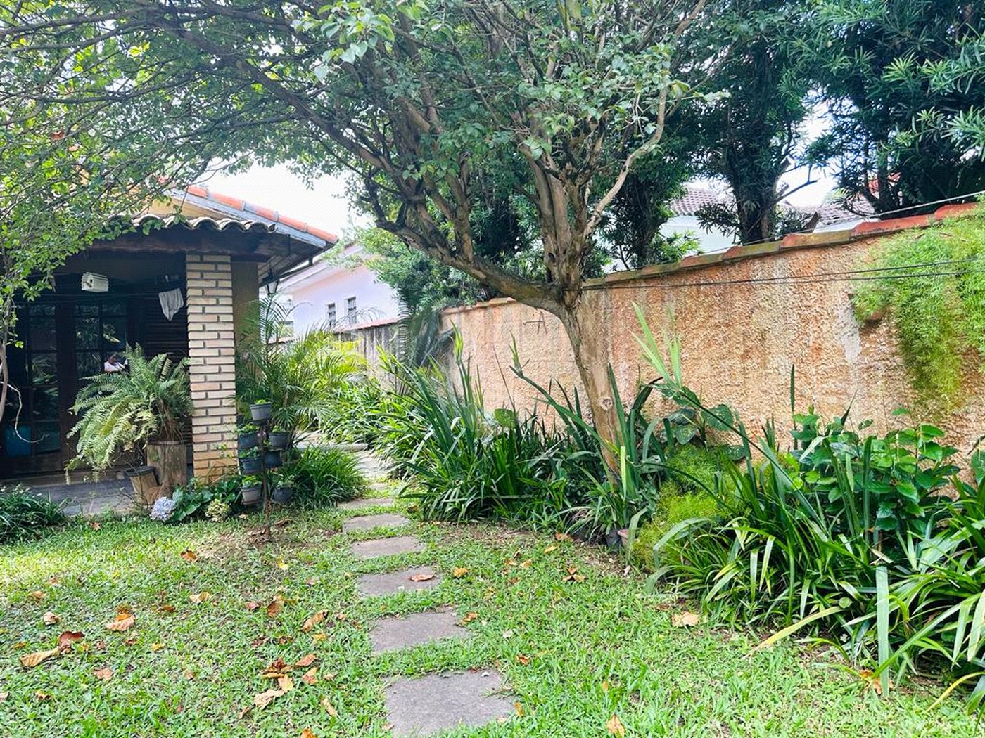 Casa Térrea à venda com 4 quartos, sendo 1 suíte, em Interlagos, São Paulo, SP