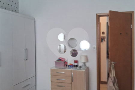 Casa à venda com 3 quartos, sendo 2 suítes, no condomínio Rio Bon, Rio de Janeiro - RJ