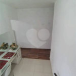 Casa à venda com 2 quartos no condomínio Antilhas, Cotia - SP