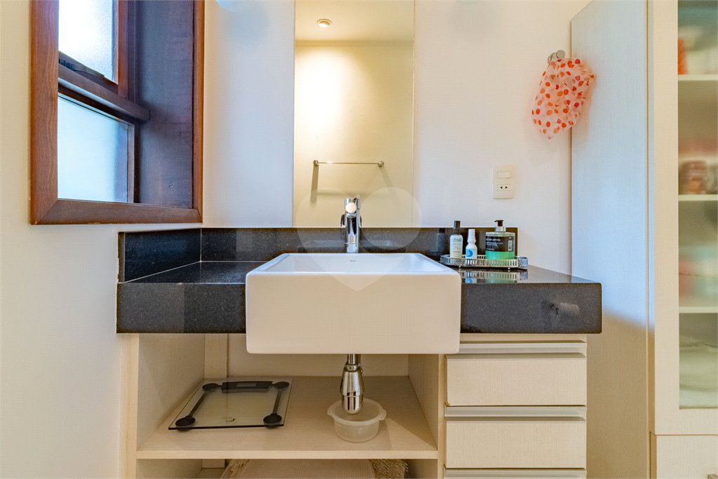 Casa à venda com 3 quartos, sendo 1 suíte, em Jardim Paulistano, São Paulo, SP