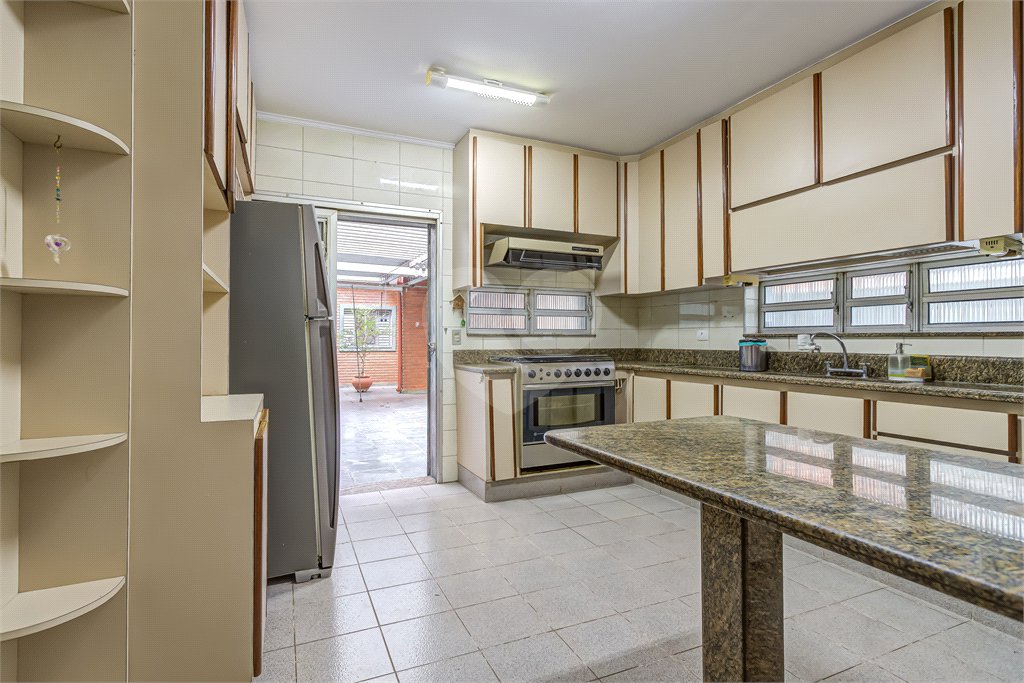 Casa à venda com 3 quartos, sendo 1 suíte, em Vila Clementino, São Paulo, SP