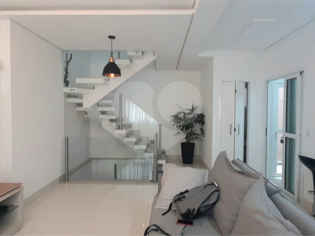 Casa à venda com 3 quartos, sendo 1 suíte,  no condomínio Residencial Gran Veiga, São Paulo - SP