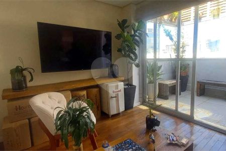 Apartamento à venda com 2 quartos, sendo 1 suíte,  em Itaim Bibi, São Paulo, SP