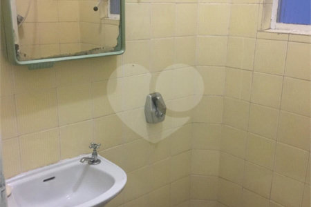 Sobrado à venda com 3 quartos, sendo 1 suíte, em Vila Nova Caledônia, São Paulo, SP