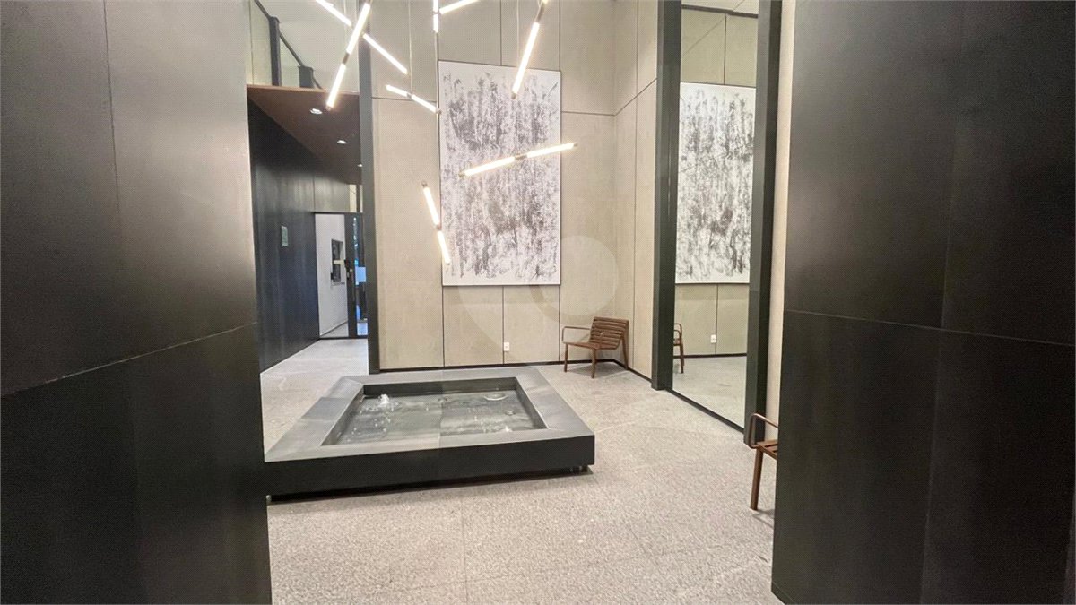 Apartamento à venda com 4 quartos, sendo 2 suítes,  em Pinheiros, São Paulo, SP