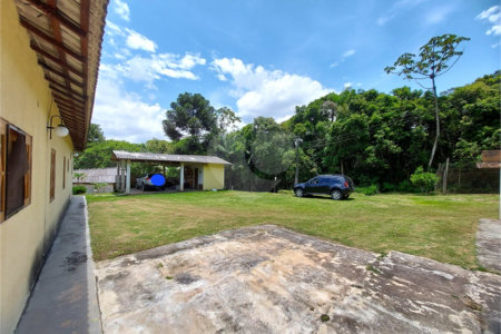 Casa à venda com 4 quartos, sendo 1 suíte, no Centro, Ibiúna, SP