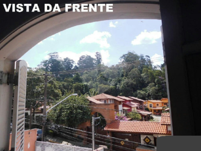 Sobrado à venda com 3 quartos, sendo 1 suíte,  em Tremembé, São Paulo, SP