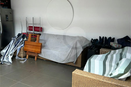 Casa à venda com 2 suítes no condomínio Residencial, Mogi das Cruzes - SP