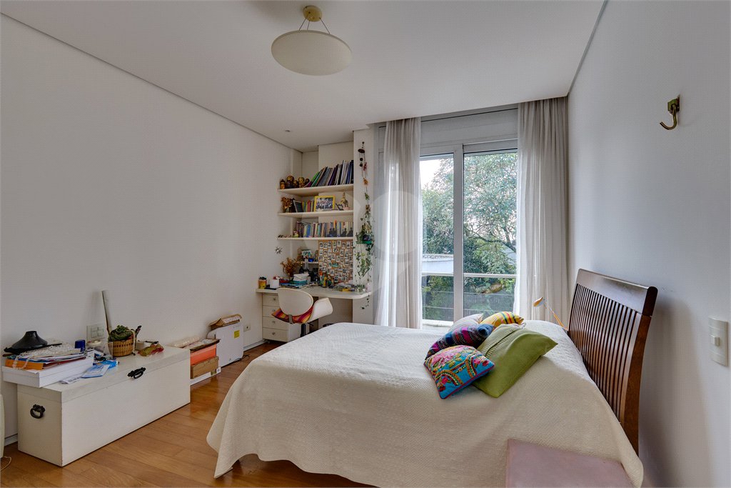 Casa à venda com 5 suítes em Alto da Boa Vista, São Paulo, SP