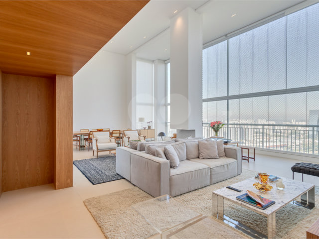 Apartamento à venda com 4 suítes em Panamby, São Paulo, SP
