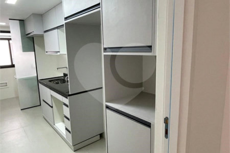 Apartamento à venda com 3 quartos, sendo 1 suíte, em Maracanã, Rio de Janeiro, RJ