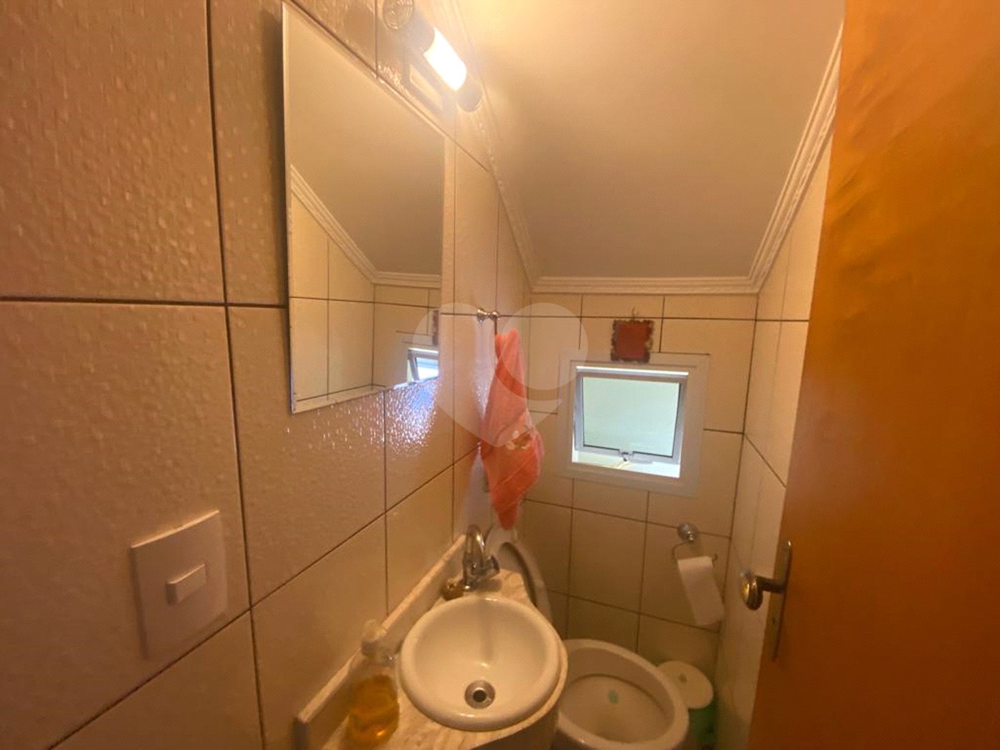 Sobrado à venda com 3 quartos, sendo 1 suíte, em Horto, São Paulo, SP