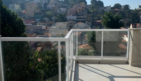 Sobrado à venda com 3 quartos, sendo 1 suíte,  em Vila Irmãos Arnoni, São Paulo, SP