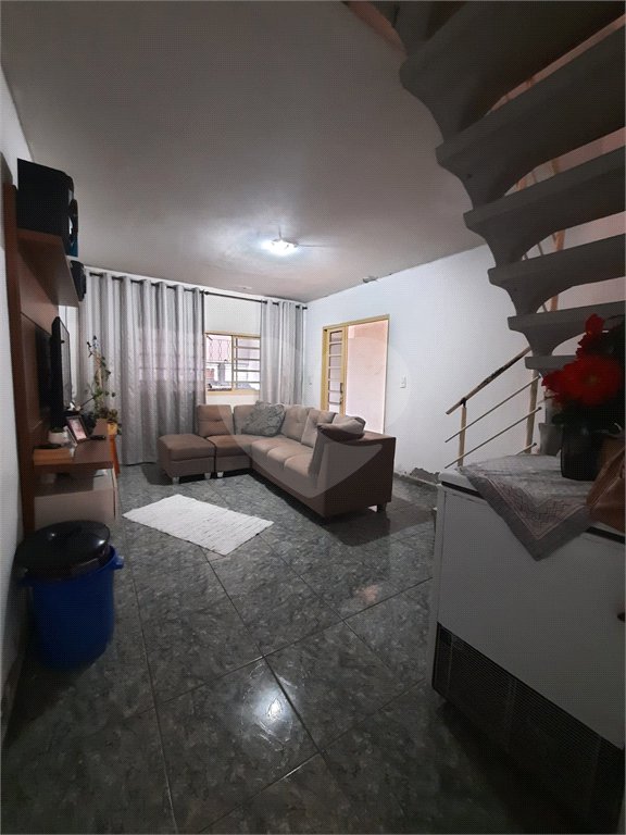 Casa à venda com 3 quartos, sendo 1 suíte,  em Vila Melchizedec, Mogi das Cruzes, SP