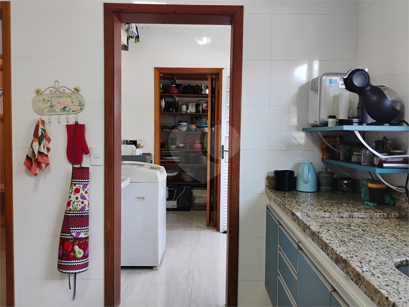 Casa à venda com 3 quartos, sendo 1 suíte, no condomínio Ibi Aram 1, Itupeva - SP
