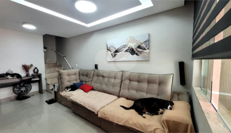 Sobrado à venda com 3 quartos, sendo 1 suíte,  em Vila Nivi, São Paulo, SP