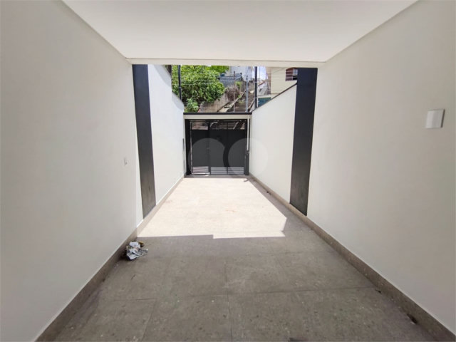 Sobrado à venda com 3 suítes em Parada Inglesa, São Paulo, SP