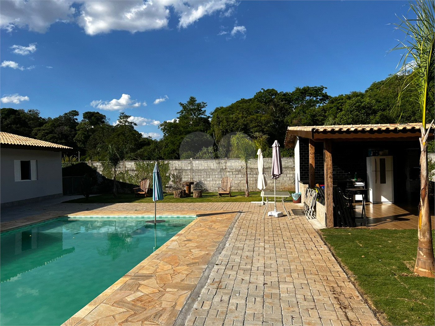 Chácara à venda com 6 quartos, sendo 1 suíte, em Jardim Estância Brasil, Atibaia, SP