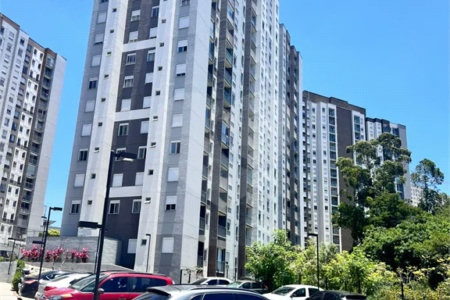 Apartamento com 2 dormitórios , à venda em Itaquera.