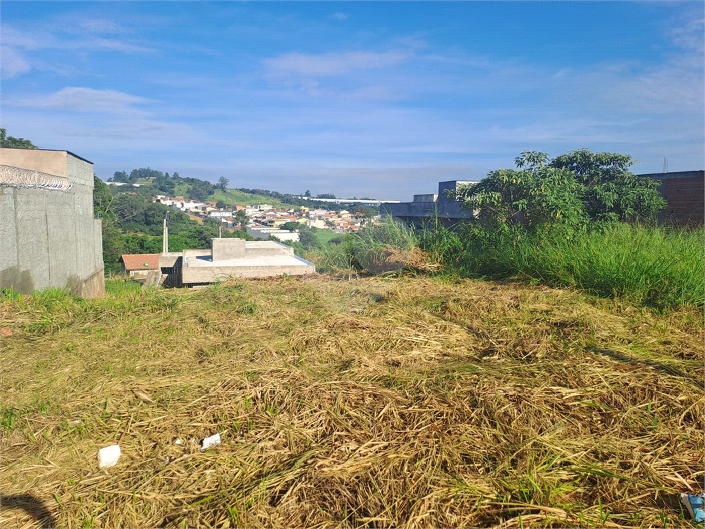 Terreno à venda no condomínio Realle, Louveira - SP