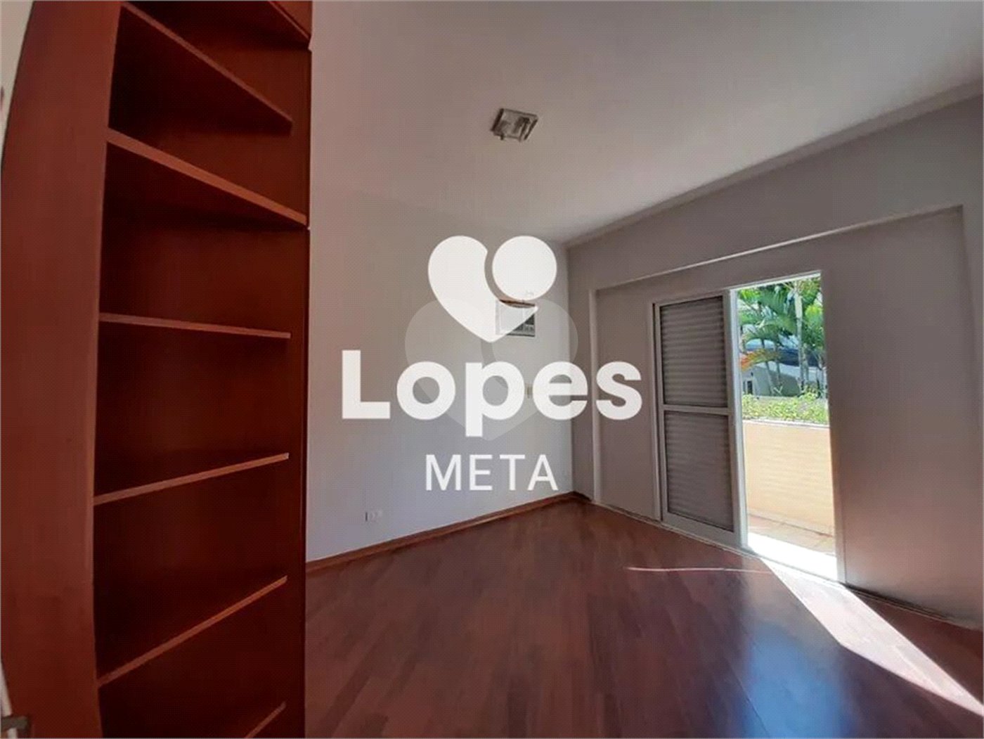 Casa à venda com 4 suítes no condomínio Altos da Serra Ii, São José dos Campos - SP