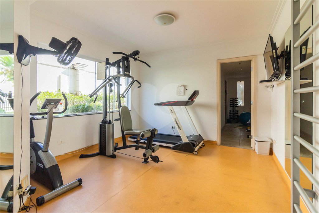 Apartamento à venda com 3 suítes em Campo Belo, São Paulo, SP