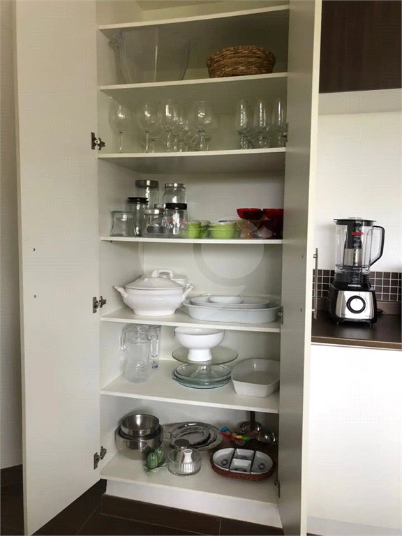 Casa à venda com 5 quartos, sendo 4 suítes, no condomínio Sol Vinhedo, Vinhedo - SP