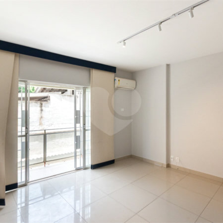 Apartamento à venda com 2 quartos, sendo 1 suíte,  em Tijuca, Rio de Janeiro, RJ