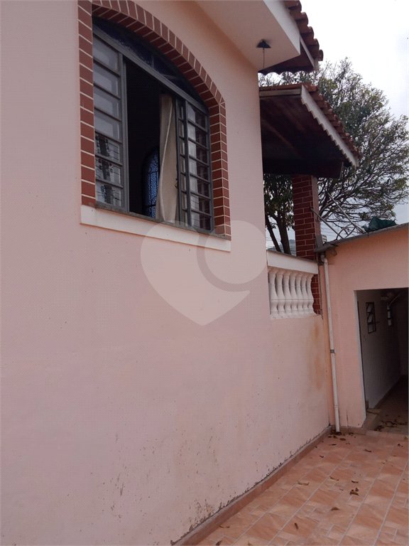 Casa Térrea à venda com 3 suítes no Centro, Bom Jesus dos Perdões, SP
