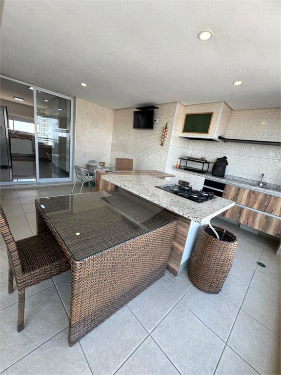 Apartamento para alugar com 4 quartos, sendo 3 suítes,  em Vila Gomes Cardim, São Paulo, SP