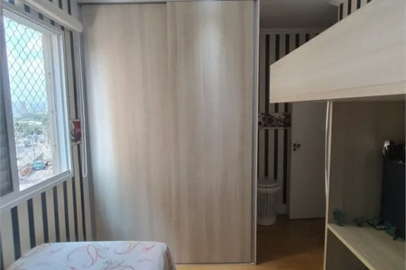 Apartamento à venda com 3 quartos, sendo 1 suíte,  em Umuarama, Osasco, SP