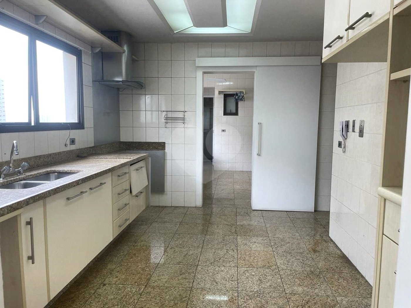 Apartamento à venda com 4 suítes em Vila Suzana, São Paulo, SP