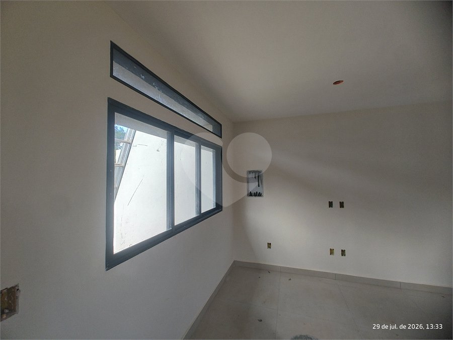 Casa à venda com 2 quartos, sendo 1 suíte, em Jardim Santo Antônio, Atibaia, SP