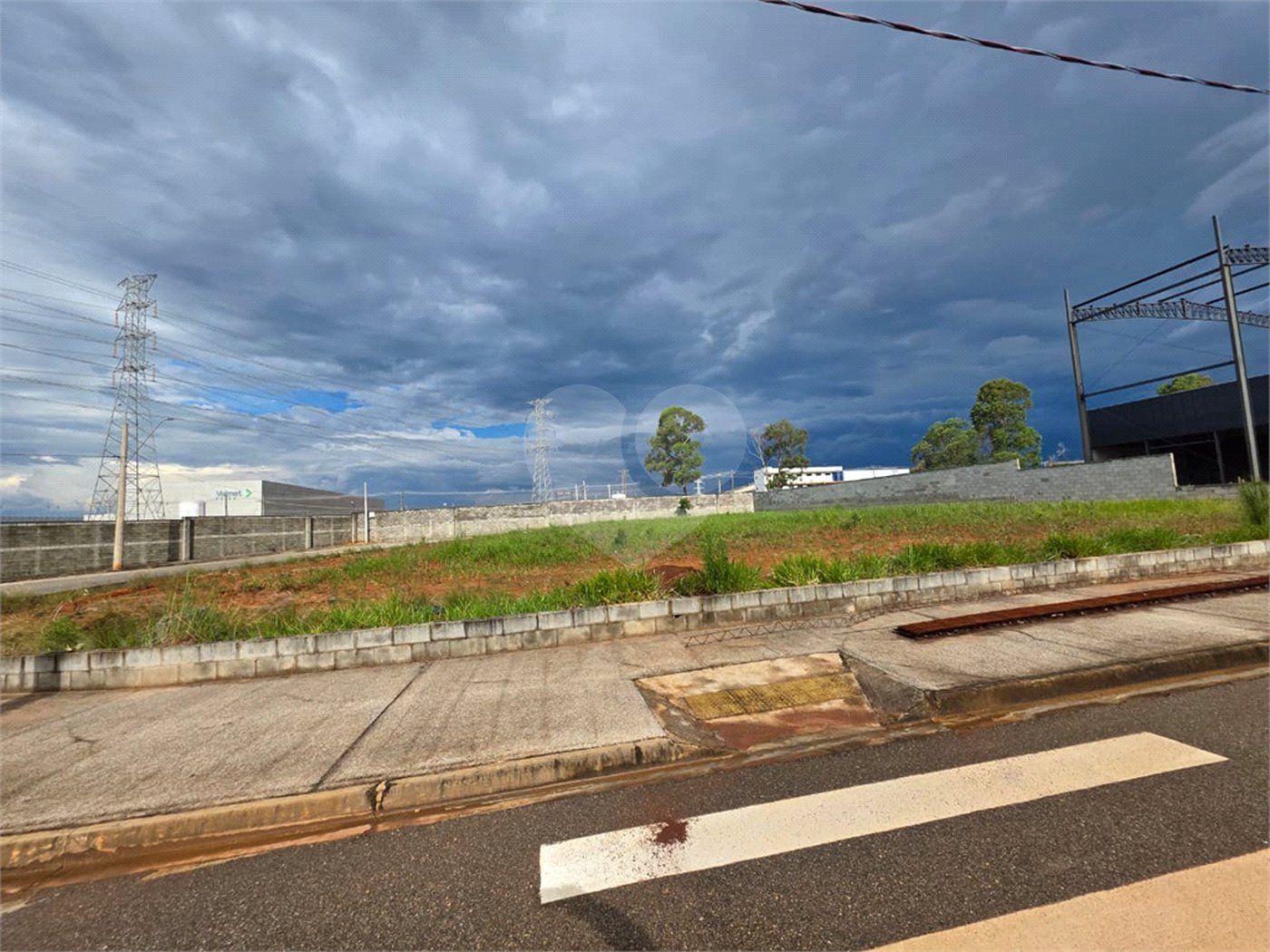 Terreno à venda no condomínio Centro Empresarial Metropolitano, Sorocaba - SP