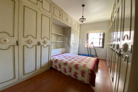 Apartamento à venda com 3 quartos, sendo 1 suíte, em Itaim Bibi, São Paulo, SP