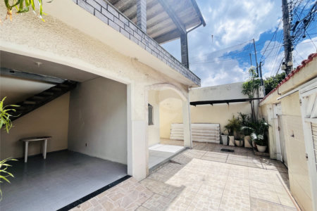 Casa à venda com 3 quartos em Campo Grande, Rio de Janeiro, RJ