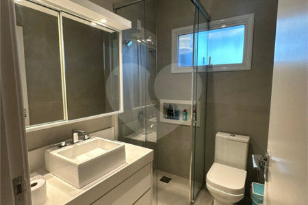 Casa à venda com 4 quartos, sendo 2 suítes, no condomínio Residencial Parque Esplanada, Votorantim - SP